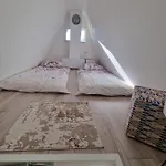 Weekend House Nest *
