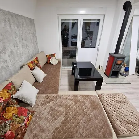 Casa de Férias Weekend House Nest Bjelašnica