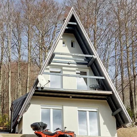 Weekend House Nest Vikendica *