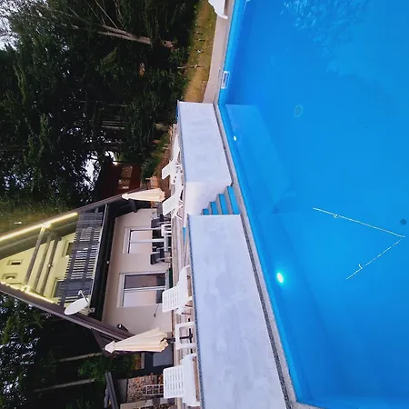 Weekend House Nest * Bjelasnica