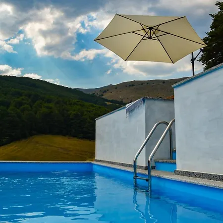 Vikendica Weekend House Nest *