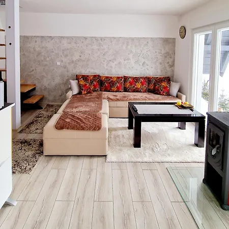 Weekend House Nest