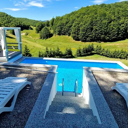 Casa de Férias Weekend House Nest Bjelašnica