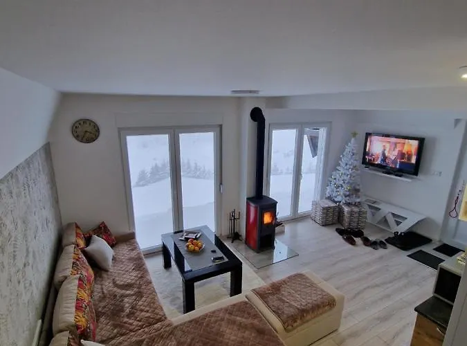 Weekend House Nest Hébergement de vacances *